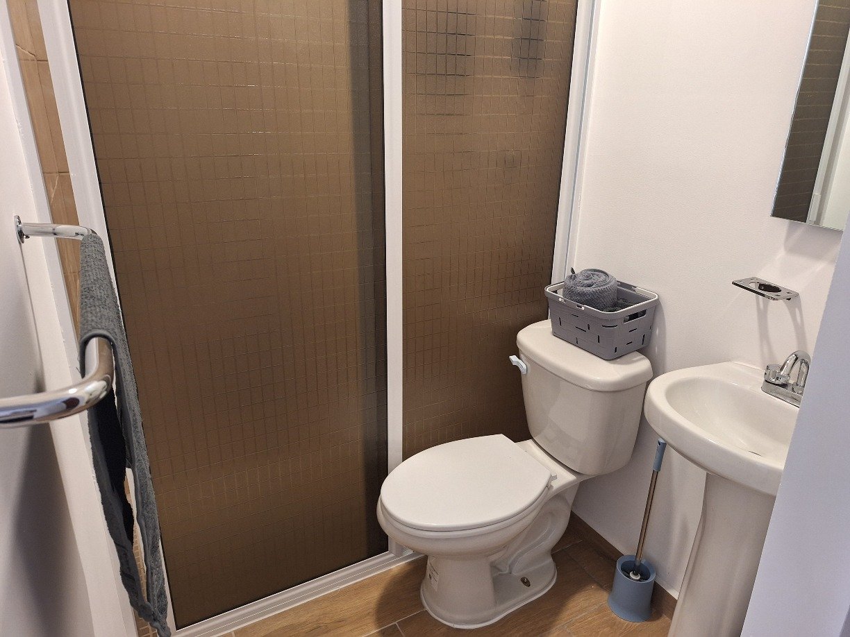 Cuarto con baño en Querétaro Cuarto con baño en Querétaro